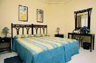 מלון Regency Club 3*